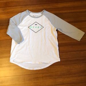 Under Armour girl’s cropped sleeve tee